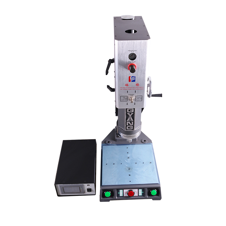 智能分體式 自動(dòng)追頻型能量超聲波塑料焊接機(jī)